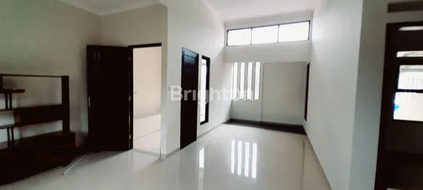 image RUMAH CANTIK DI MUTIARA SENTUL (3)