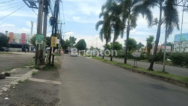 image 5 UNIT RUKO BARU STRATEGIS DI JALAN UTAMA CIBINONG BOGOR (3)