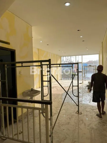 image RUKO 3 LANTAI EKSKLUSIF DI MAHENDRADATA (3)