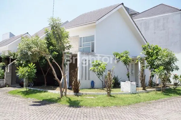 image RUMAH PURI SURYA JAYA VALENCIA GARDEN GEDANGAN SIDOARJO (1)