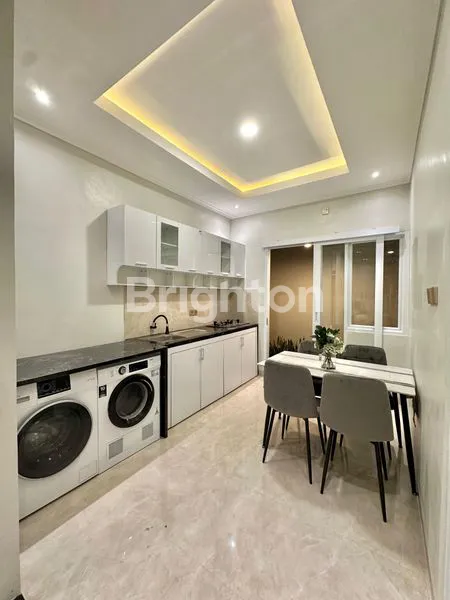 image RUMAH MEWAH 2 LANTAI DI METLAND TRANSYOGI (2)