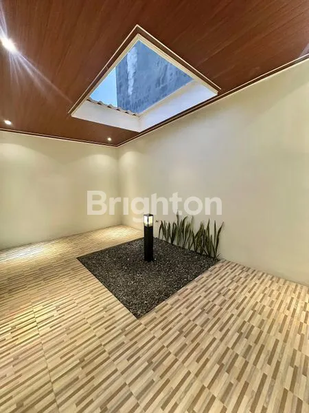 image RUMAH MEWAH 2 LANTAI DI METLAND TRANSYOGI (6)