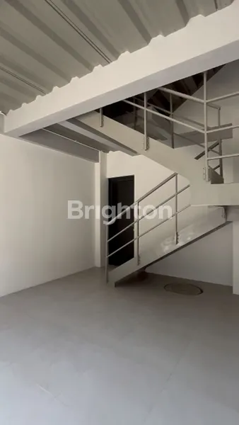 image PERGUDANGAN MODERN DI TANGERANG (HYBRID WAREHOUSE) (4)