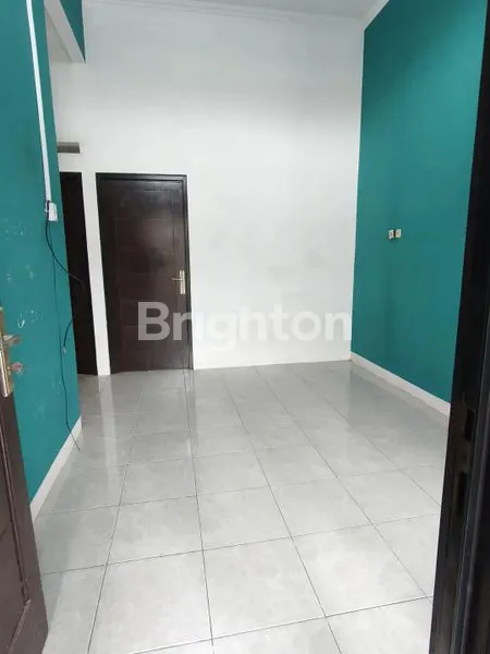 image RUMAH SIAP HUNI DALAM CLUSTER ONE GATE SISTEM HANYA 10 MENIT KE STASIUN DAN MALL SUMMARECON BEKASI (3)