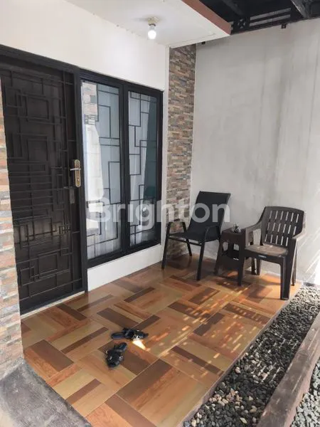 image RUMAH SIAP HUNI DALAM CLUSTER ONE GATE SISTEM HANYA 10 MENIT KE STASIUN DAN MALL SUMMARECON BEKASI (2)