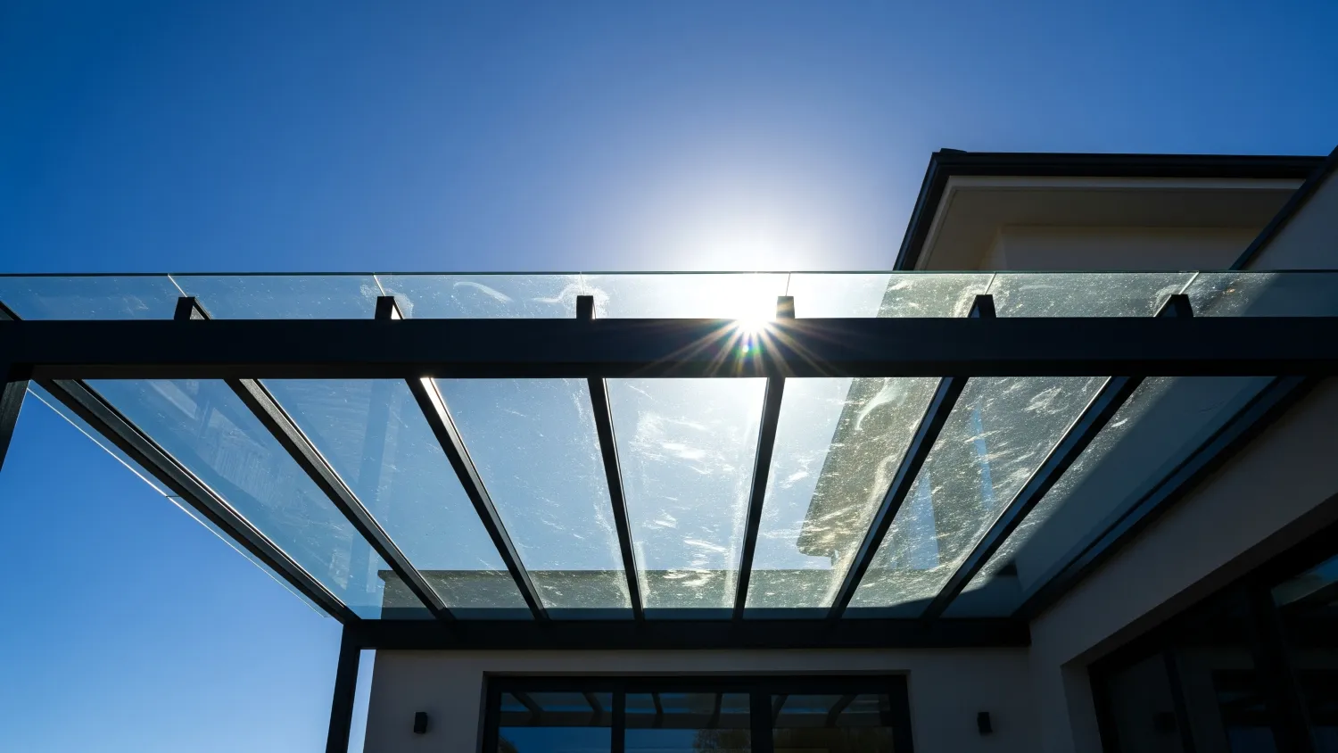 desain kanopi baja ringan modern minimalis 2025 8 kaca tempered