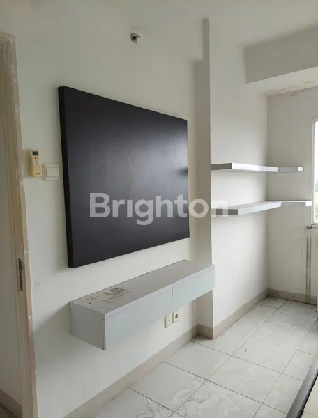 image APARTEMEN UC 2BR LANTAI 8 FURNISH DEKAT UNIVERSITAS CIPUTRA, HOKKY (5)
