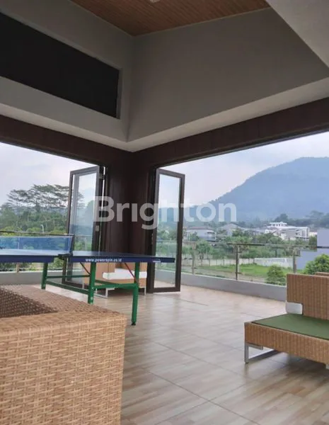 image RUMAH FULL FURNISHED 3 LANTAI DENGAN VIEW PEGUNUNGAN DAN PRIVATE POOL  (6)