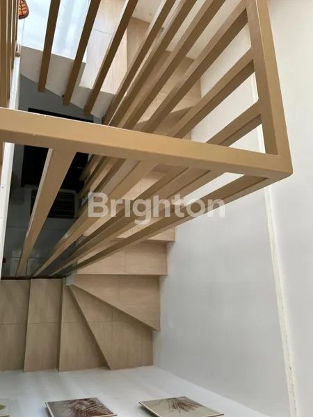 image RUMAH SIAP HUNI FULL FURNISHED, PERUMAHAN LEGENDA WISATA CIBUBUR LT: 105 (6)