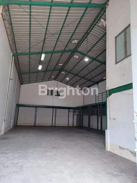 image DI SEWA GUDANG TANGERANG  (3)