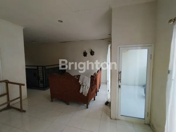 image RUMAH 2 LANTAI DI BENOWO, 3 KT SIAP HUNI (6)