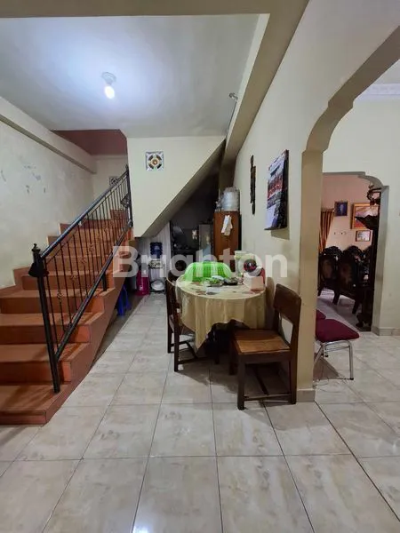 image MEWAH DALAM KOMPLEK DAERAH STRATEGIS (4)