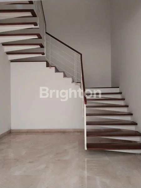 image RUMAH CANTIK SIAP HUNI KEMANG JAKARTA SELATAN (4)