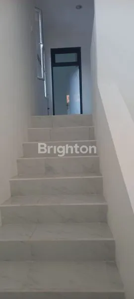 image RUMAH LUAS DI RAWAMANGUN DEKAT SEKOLAH AL- AZHAR (6)