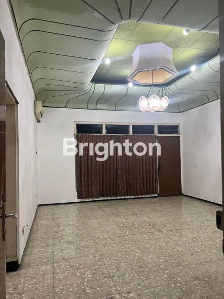 image RUMAH LUAS 7 KAMAR DI LOKASI PREMIUM (5)