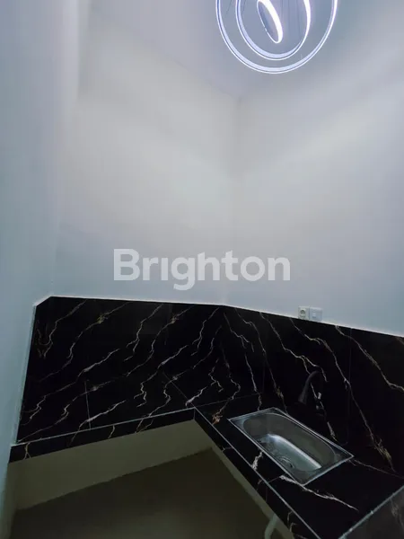 image DIJUAL RUMAH GRESS BARU, TINGGAL 1 UNIT, DIPERUMAHAN SURABAYA BARAT, LOKASI STRATEGIS BELAKANG ALAM GALAXY, DEKAT CITRALAND,  (4)