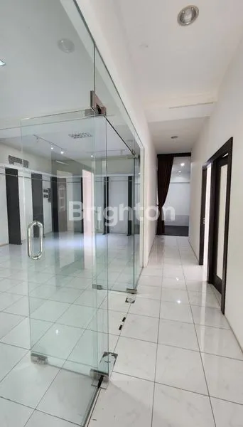 image GEDUNG SERBA GUNA DI JL BY PASS NGURAH RAI JANTUNG PARIWISATA  KUTA – BALI (6)