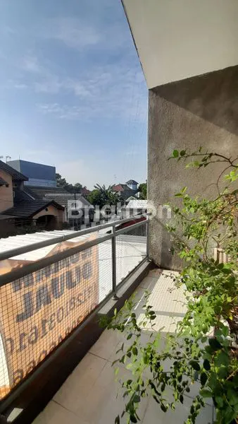 image TURUN HARGA RUMAH DGN KONSEP INDUSTRIAL 2 LANTAI SIAP HUNI DI PEKAYON INDAH, BEKASI SELATAN (NEGO) (7)