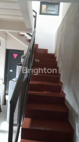 image TURUN HARGA RUMAH DGN KONSEP INDUSTRIAL 2 LANTAI SIAP HUNI DI PEKAYON INDAH, BEKASI SELATAN (NEGO) (8)