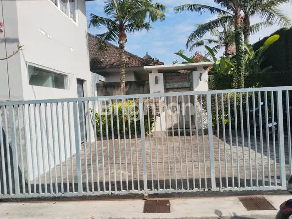 image VILLA SANUR 4M, LT 400M², FULL FURNISH (1)