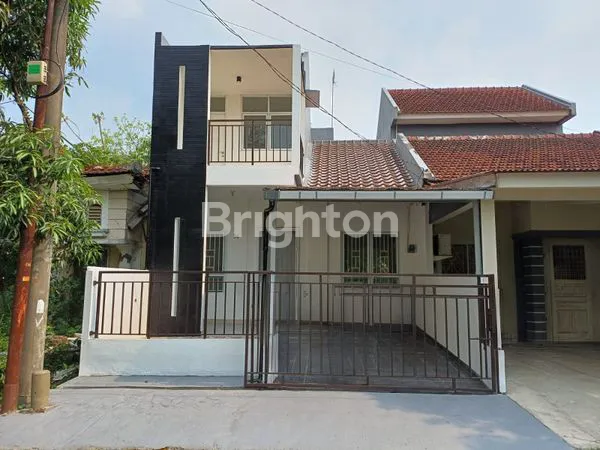 image HOT SALE – RUMAH CLUSTER 2 LANTAI DI SENTUL CITY | BEST PRICE  (1)