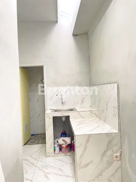 image RUMAH CANTIK KEDIRI, DEKAT SIMPANG LIMA GUMUL (4)