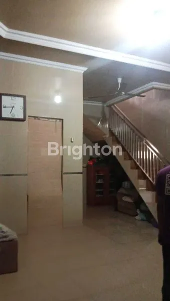 image RUMAH DI PERUMAHAN GRIYA SATWIKA CIPUTAT (3)