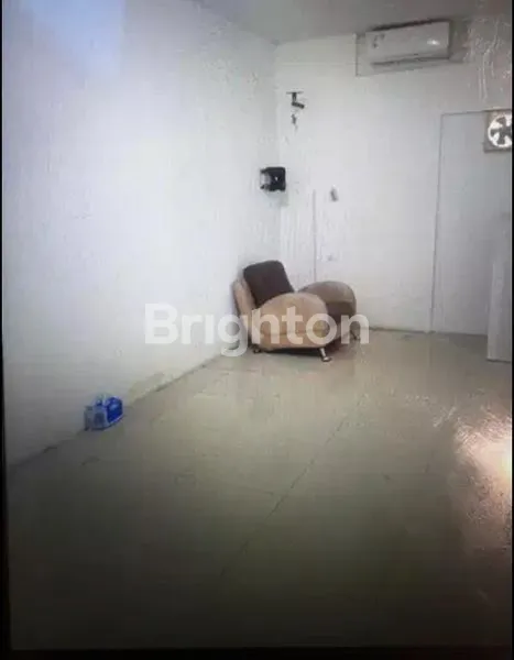 image HUNIAN STRATEGIS TAMAN PALEM, 4 KT 3 KM (1)