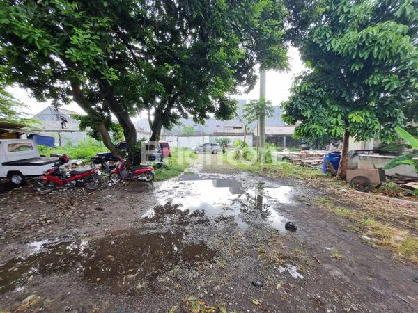 image TANAH STRATEGIS EX RESTO COCOK UNTUK USAHA APA SAJA DEKAT RS. PRIMAYA DEPOK (7)