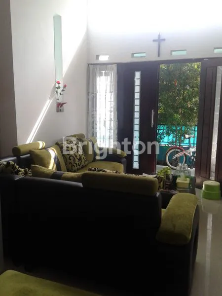 RUMAH TINGKAT DI JALAN IR. RAIS, TANJUNGREJO MALANG