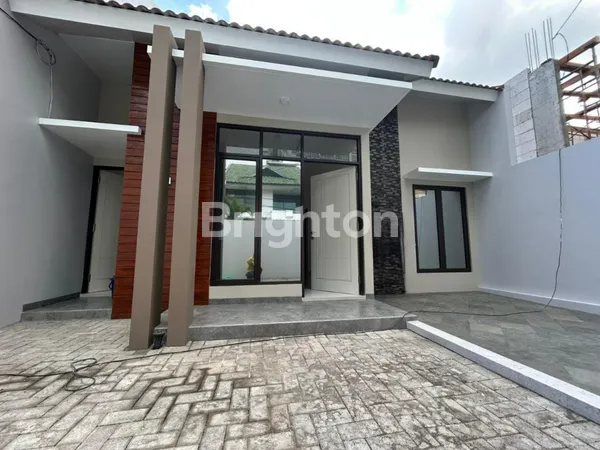 image RUMAH BAGUS & STRATEGIS, KENCANASARI TIMUR-SURABAYA (7)