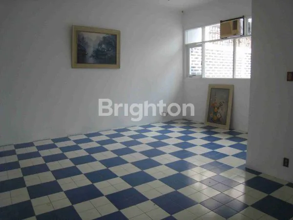 image RUMAH MEWAH 2 LANTAI DI TAMAN ARIES (5)