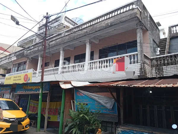 image PROPERTI PROSPEKTIF DI AREA RAMAI MAKASSAR (AREA PASAR TERONG) – SIAP PAKAI UNTUK BERBAGAI USAHA (2)