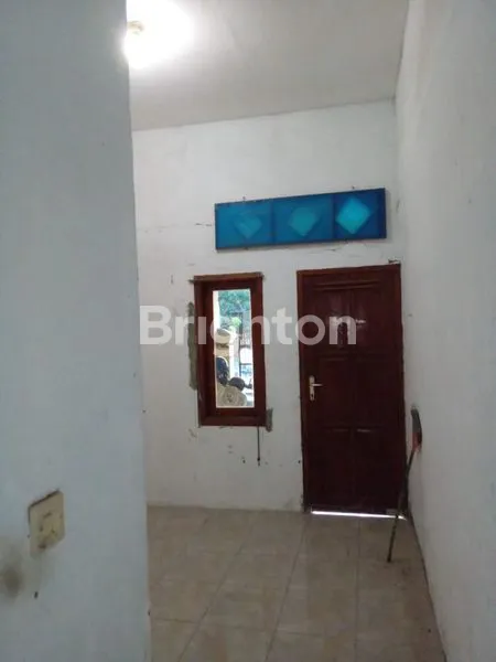 image RUMAH DI SIDOKARE INDAH JALAN UTAMA (4)