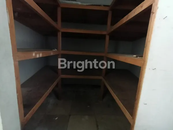 image SEWA RUKO STRATEGIS 2 LANTAI DI JANTUNG SEMINYAK (BASANGKASA) - COCOK UNTUK BERBAGAI USAHA (3)