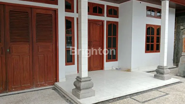 image RUMAH STRATEGIS 3 KT DI RENON (2)