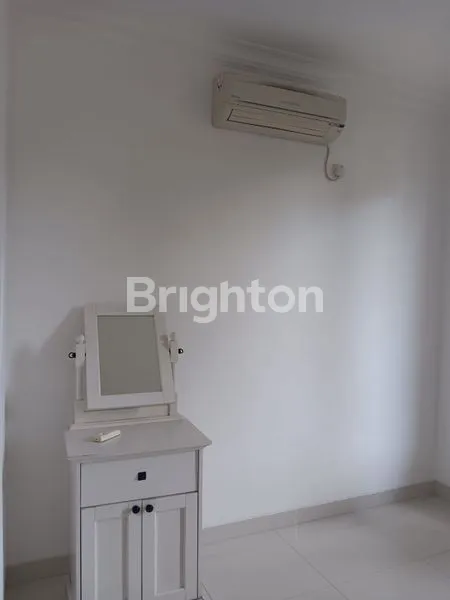 image RUMAH 2 LANTAI SIAP HUNI DI CIBUBUR (7)