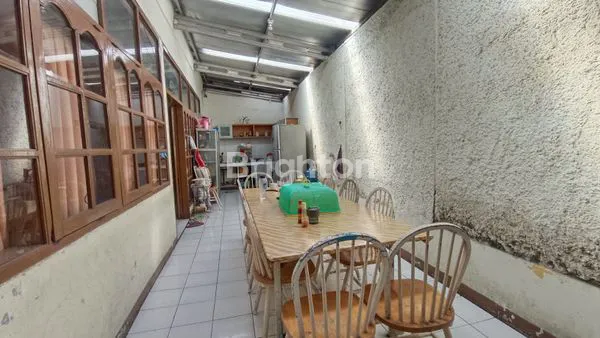 image RUMAH BESAR TERAWAT STRATEGIS  LT 340/300 PASIRLUYU BARAT BANDUNG (5)