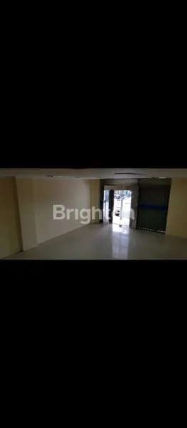 image RUKO 3 LANTAI + BASEMENT WOLTER MONGINSIDI – DIJUAL 6M / SEWA 360JT/TAHUN (3)