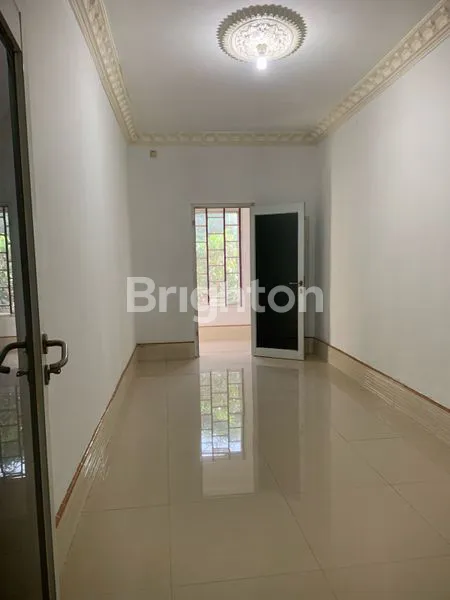 image RUMAH MEWAH 2 LANTAI SIAP HUNI BEKASI (6)