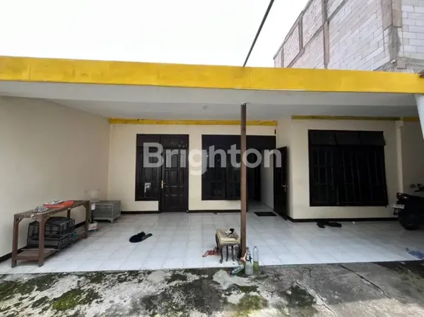 image RUMAH USAHA RAYA JAMBANGAN STRATEGIS DEKAT MASJID AGUNG  (3)