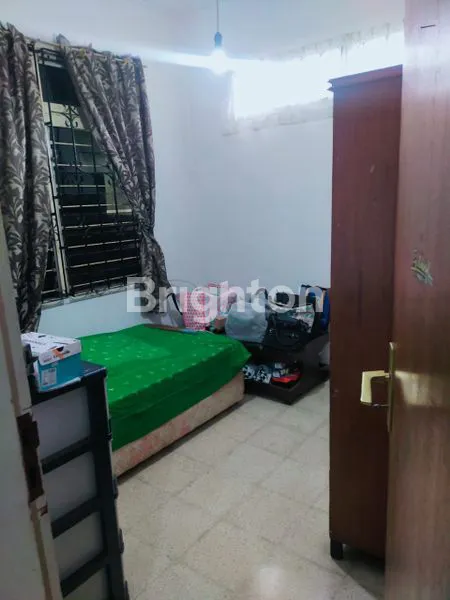 image RUMAH 4+1 KT SAYAP RAJAWALI BARAT (6)