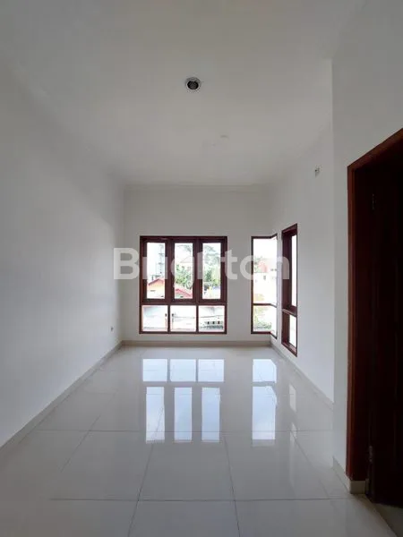 image RUMAH 4 KT DI CILANDAK TIMUR, LT 200 (2)
