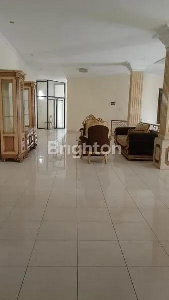 image RUMAH BESAR DAN MURAH (6)