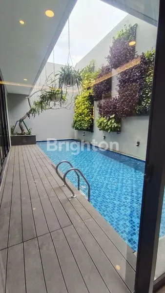 image RUMAH PREMIUM PAKUWON INDAH LT 280M² LB 438M² (1)