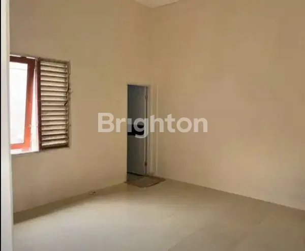 image RUMAH 4BR DI GRAHA RAYA, LT 180M² SHM (5)