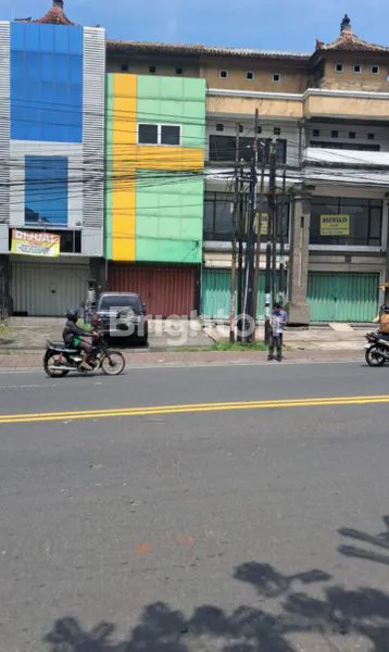 image RUKO 3 LANTAI STRATEGIS DI JALAN RAYA MAHENDRADATA (5)