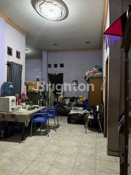 image RUMAH 2 LANTAI + 2 KIOS USAHA DI CILINCING, JAKARTA UTARA (4)