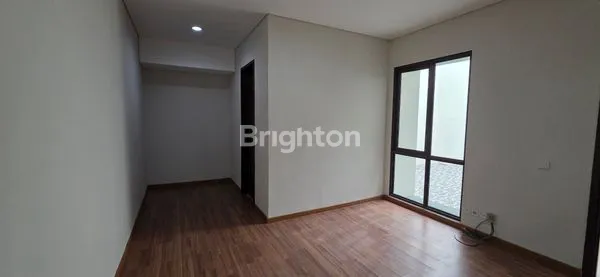 image RUMAH 2 LT SIAP HUNI DI EMINENT BSD CIRY TANGERANG  (6)