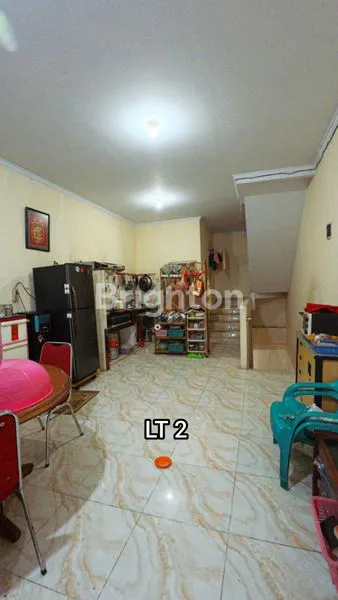 image RUMAH JELAMBAR  (5)